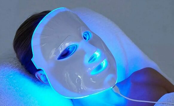 LED fototerapijski tretman za borbu protiv dobnih promjena na koži lica